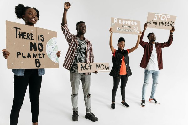 Les Joyaux Éternels de la Poésie d'Amour à Travers les Âges